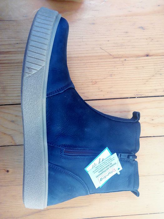 Нови кожени боти - Däumling