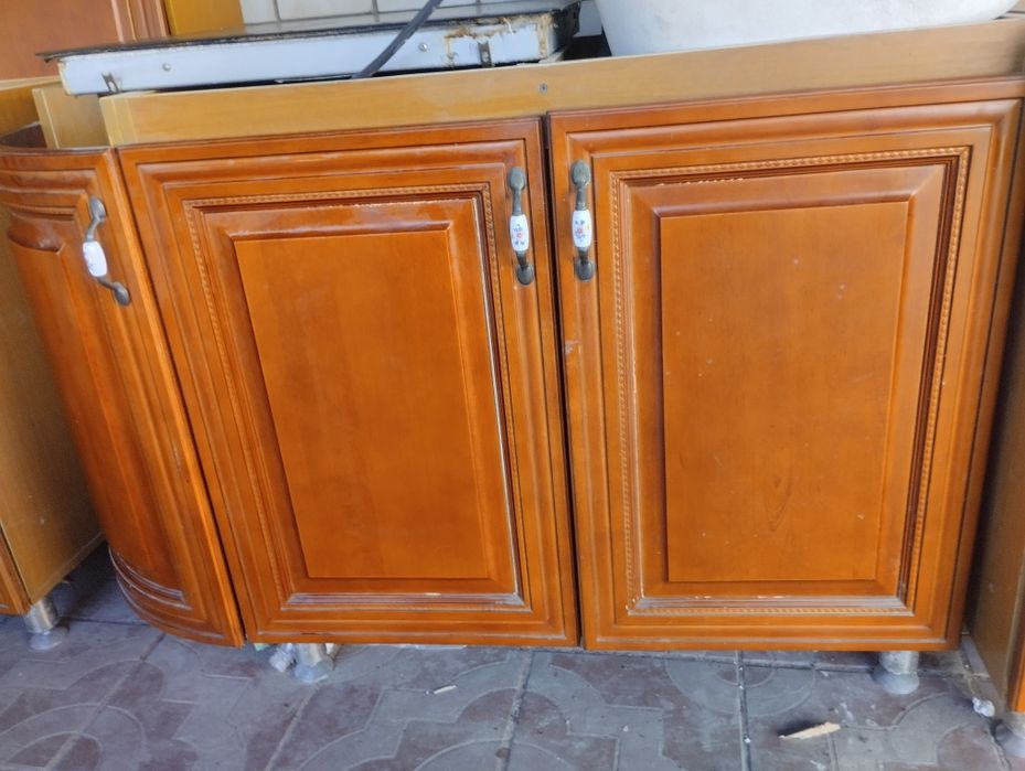 Продам угловой кухонный гарнитур