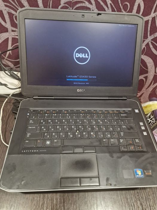 Продам надёжный ноутбук dell i3