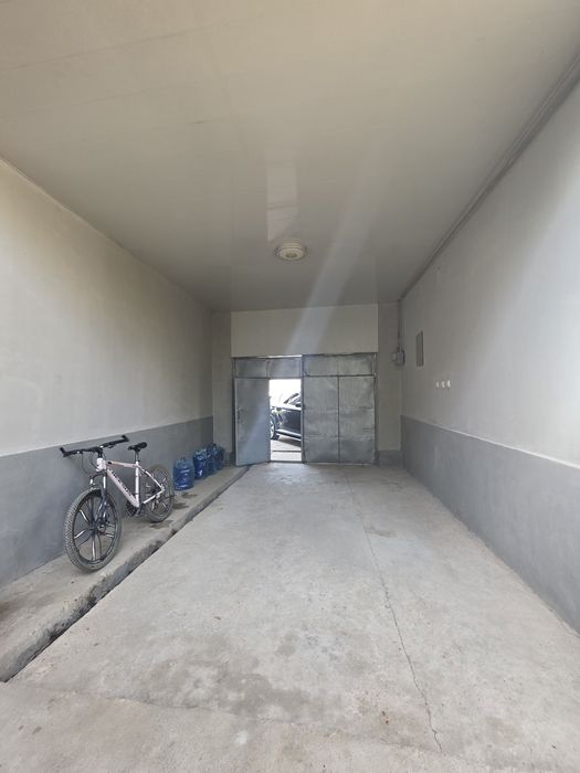 Кибрай тумани Ункӯргон маҳалласида 6 сотих 4 хона  уй сотилади.