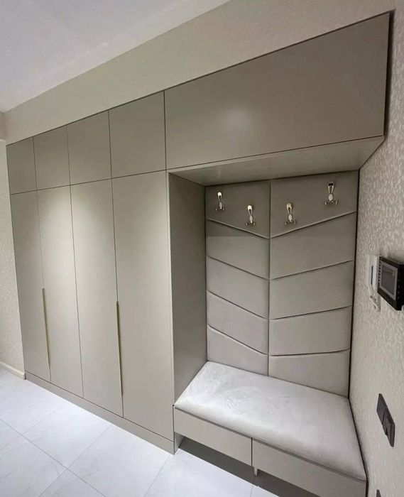 Мебель на заказ кухни прохожие шкафы от