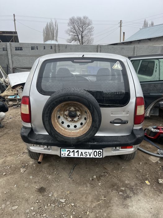 Шевроле нива 2004года