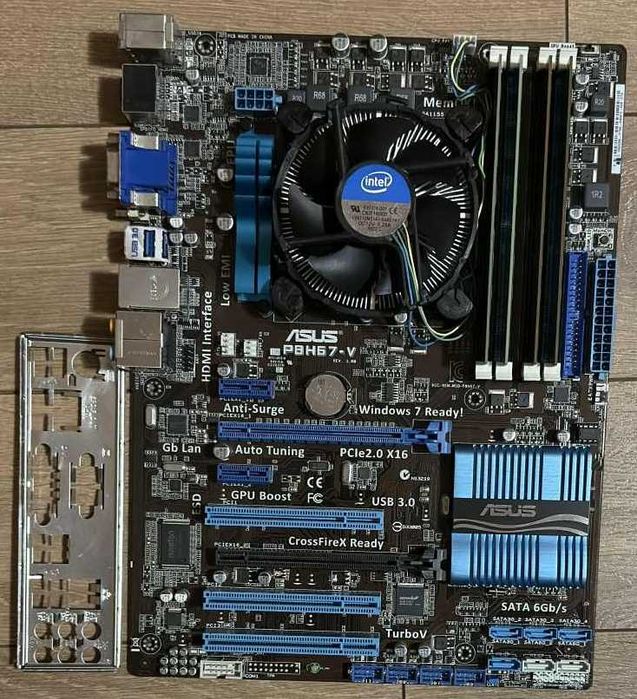 Дъно Дънна платка ASUS P8H67-V, процесор i7 2600, 16gb RAM и охладител