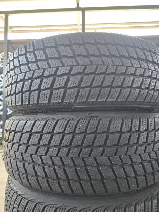 4 Броя Гуми 225/60/17 Nexen 2x8,7mm 2x8mm