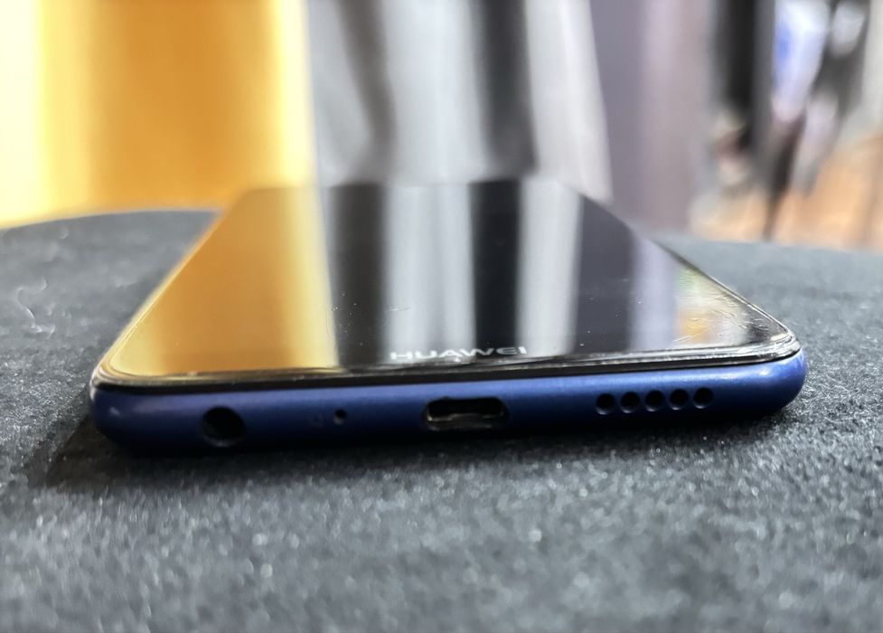 Huawei p smart модель FIG-LX1