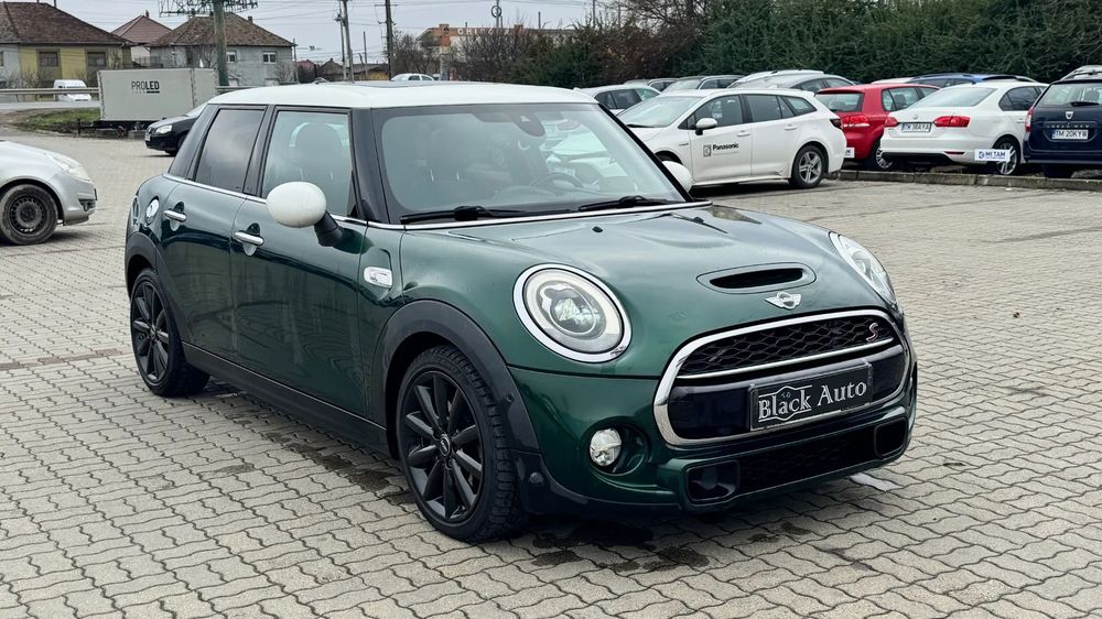 Mini Cooper Distronic . 2.0 diesel . 170cp . Navigatie . Head up display