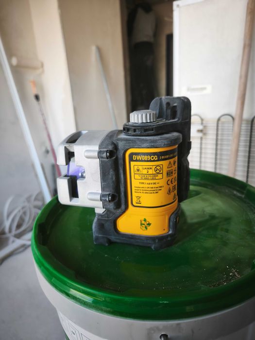 Лазерен нивелир DeWalt