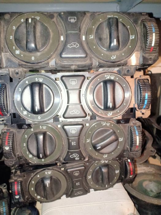 Мерс.Е.210.запчасти по салону.