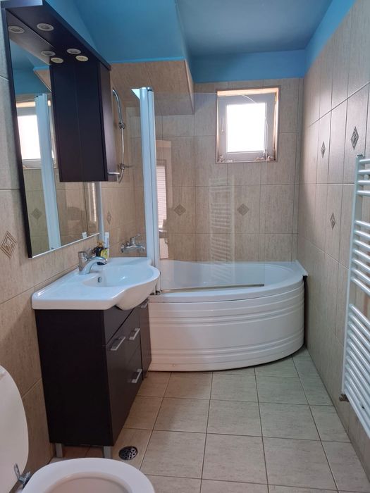 Proprietar vand ap 3 camere, str. Sub Cetate, poligon