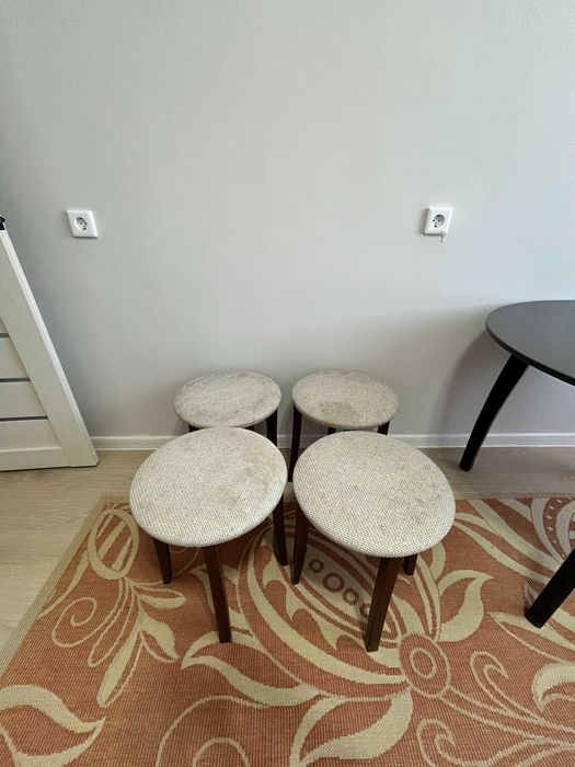 Продам кухонный стол