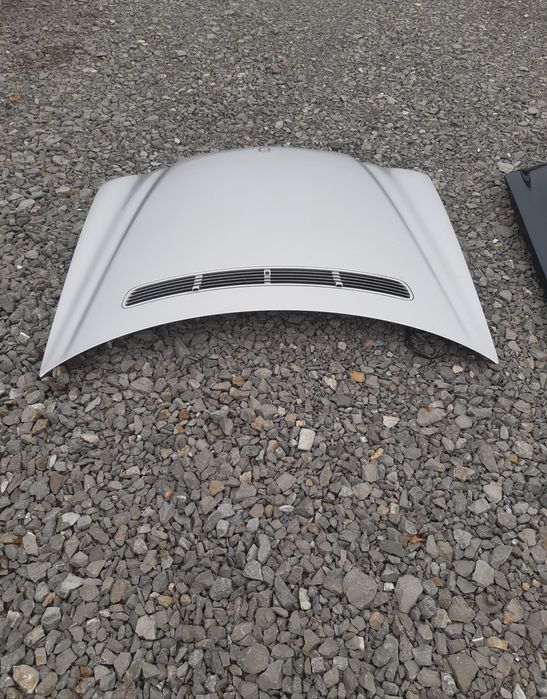 Преден капак Мерцедес w211