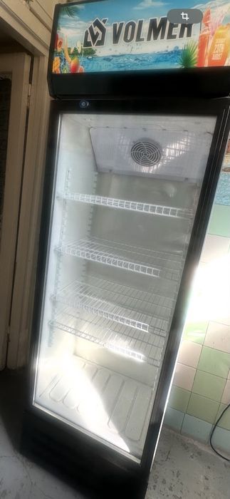 Новый Холодильник витрина продам