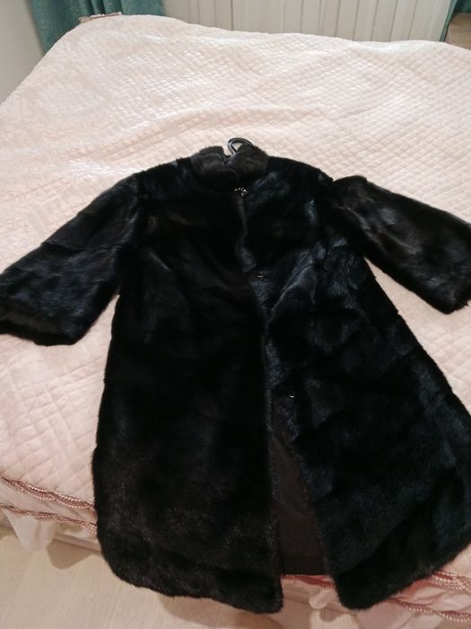 Продам шубу норковую