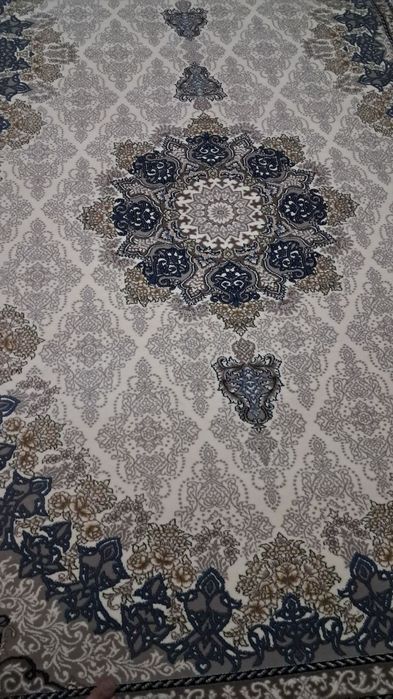 Продам новые 2 ковры SAG