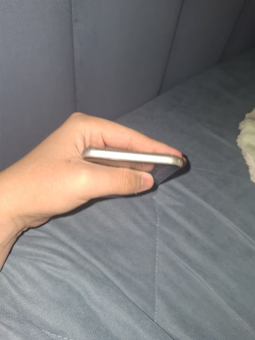 Продам IPhone 11 128GB