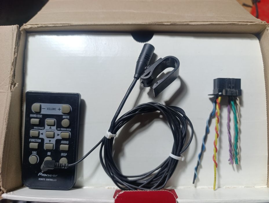 Продаётся автомагнитола pioneer