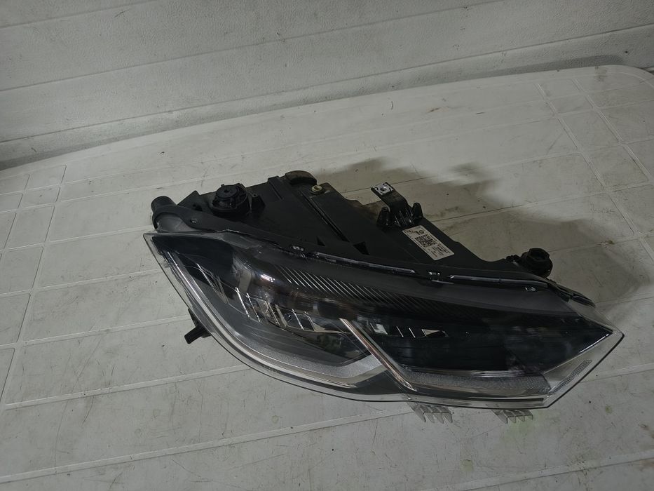 Far dreapta led VW Polo dupa 2021 cod 2G1941006D