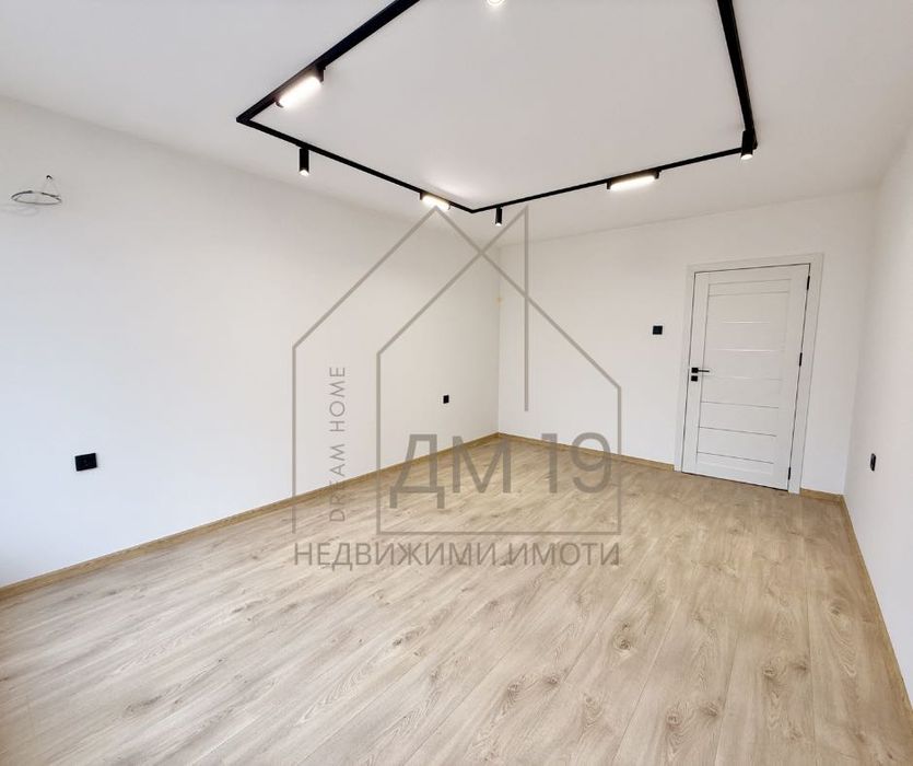 Четиристаен апартамент след ремонт в кв. Чайка, 3-ти етаж, Варна