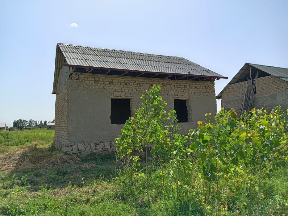 Uchaska yer sotiladi