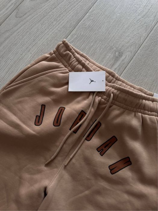 Jordan essentials shorts