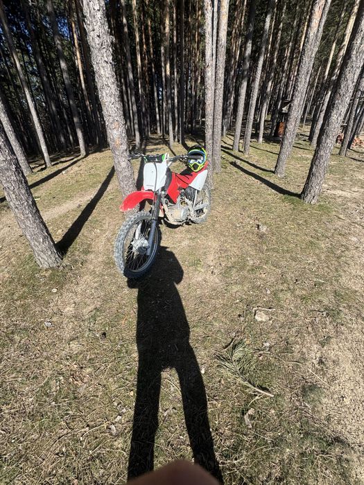 Продавам honda crf 150