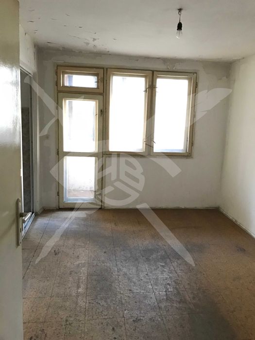 Тристаен апартамент в района на Погреби - 61867