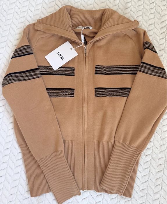 Дамска жилетка нова