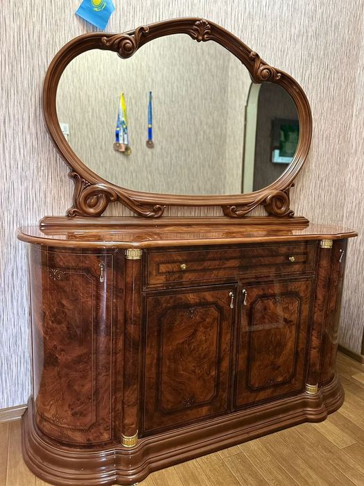 Продается Гостиная мебель