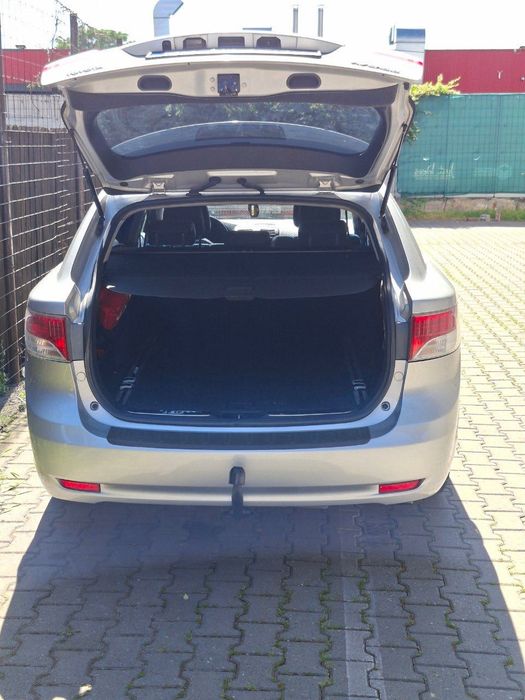 Toyota Avensis SW gri metalizat 1998cm d4d Business Edition 2009 BIXENON Piele, Cruise Control 245k km