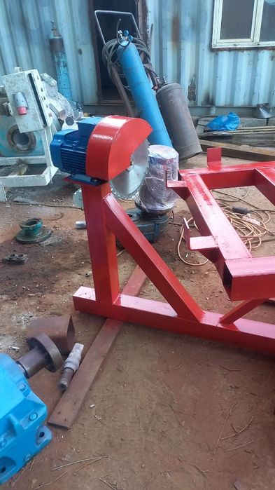 Станок для обрезки углов поддона