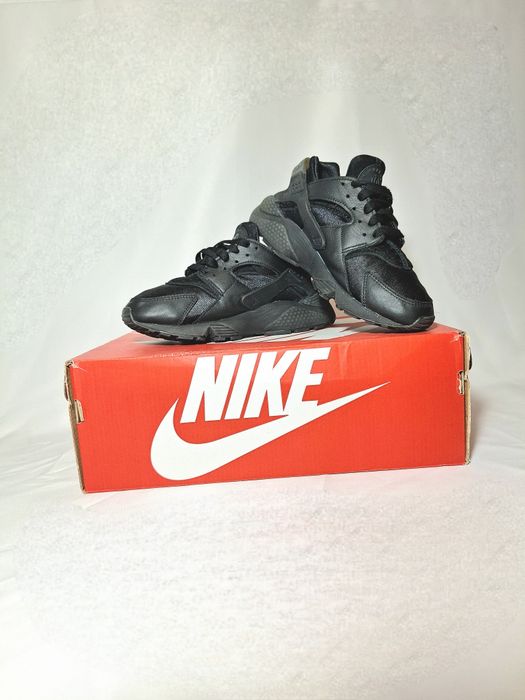 Nike Air Huarache DH4439-001 |

36 | Negru | Originali | Adidaş