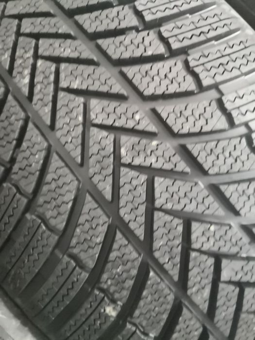 265 40 20 цола гуми нови Bridgestone dot 22