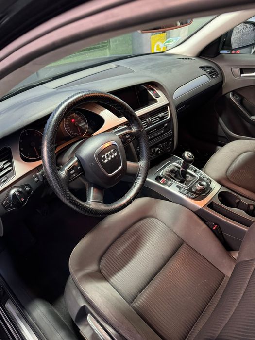 Proprietar Audi a4 b8 2.0 diesel  vand sau schimb