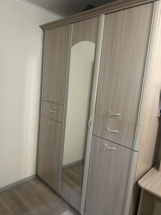 Продам шкаф для одежды