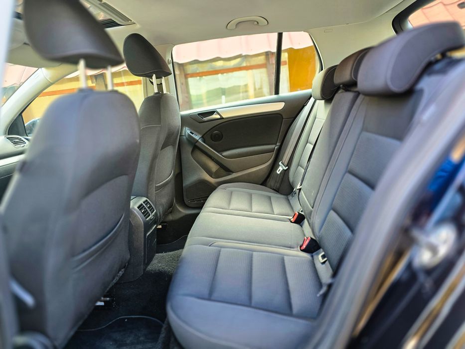 Vw Golf Automat 2010 benzina Euro5 dotat ,NAVI,PADELE,stare impecabila