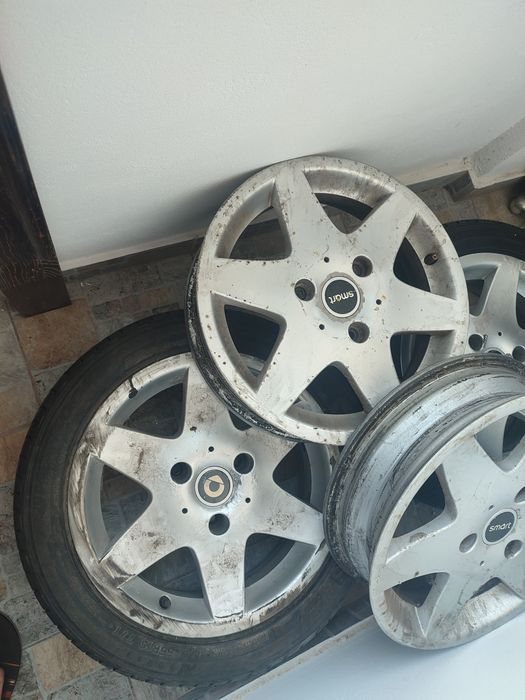 Fortwo Anvelope auto marca Smart (două anvelope de cauciuc și patru janta roti)