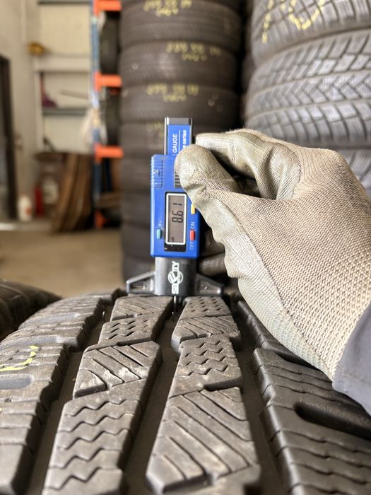 Anvelope iarna 195/60/16C Michelin Agilis Alpin 195 60 16C R 16C