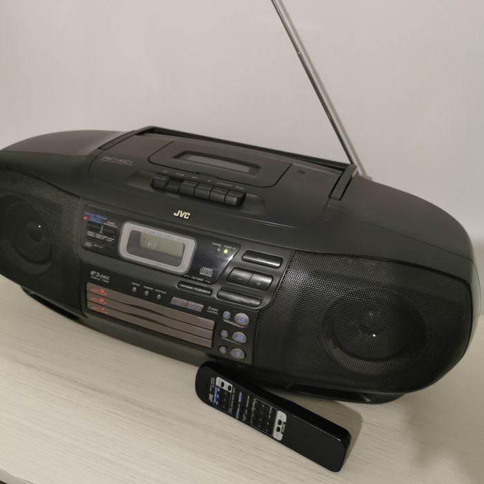 Radio casetofon Hitachi, Jvc, Grundig