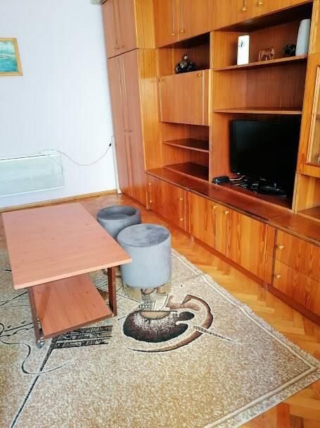 Дава се под наем Двустаен апартамент в Бургас, Лазур - 60 кв.м за 357 € - Снимка #3