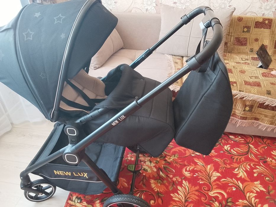Продам коляску New Lux