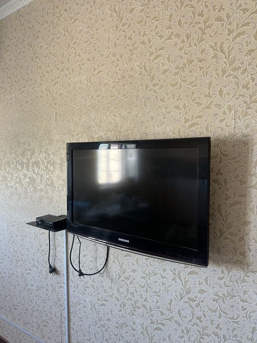 Телевизор 32 дьюм 81см