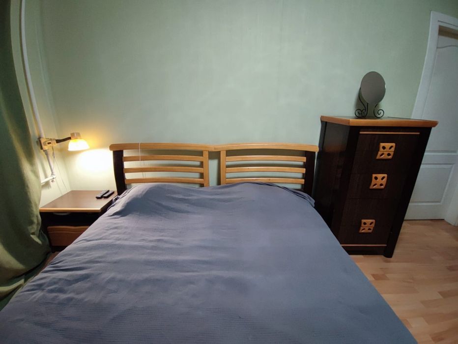 Современный спальный гарнитур