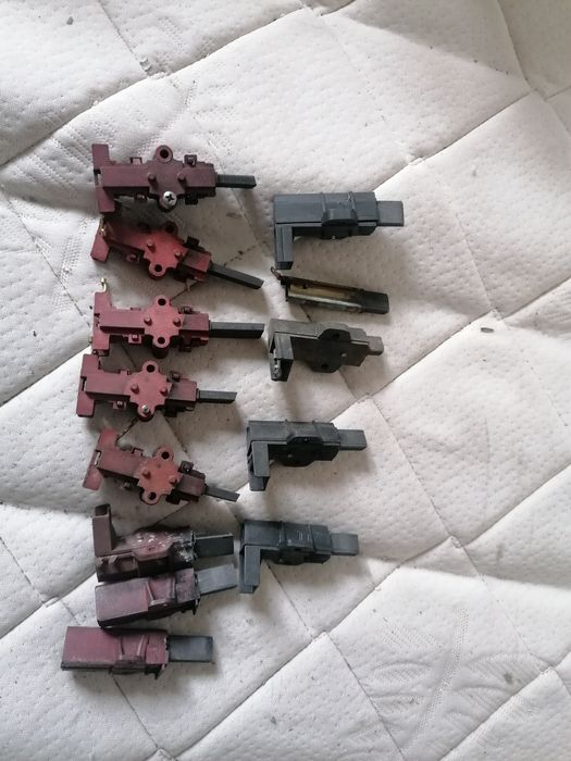 Щётки на стиральную машину.