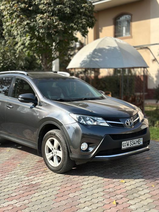 Toyota rav4 2015 UAE