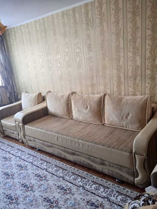 Мягкая мебель  диван