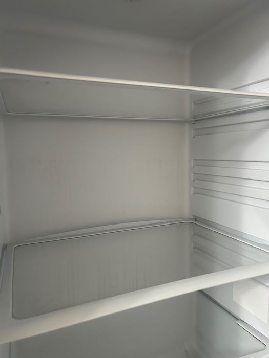 Холодильник Бирюса