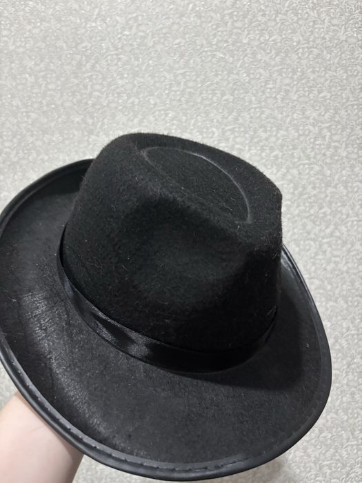 Шляпа, черная карнавальная ,федора фетр