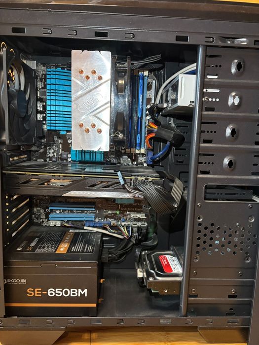 Unitate custom Gaming