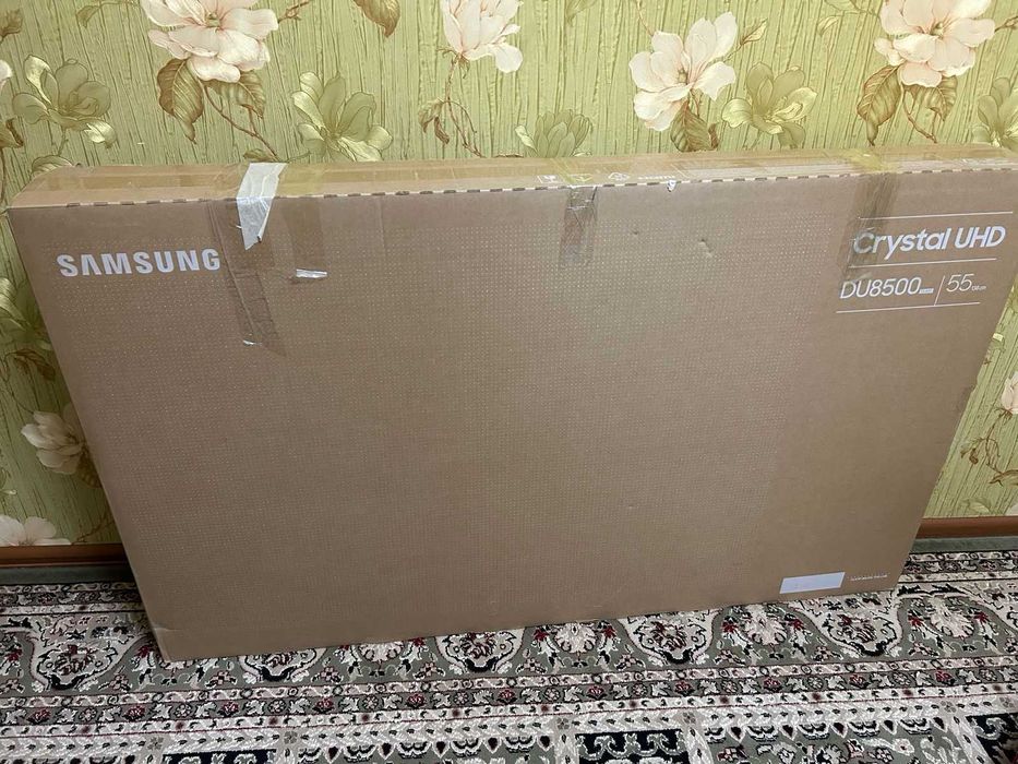 Телевизор Samsung DU8500 Crystal UHD 55"