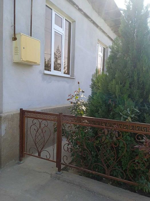 Ховли уй сотилади